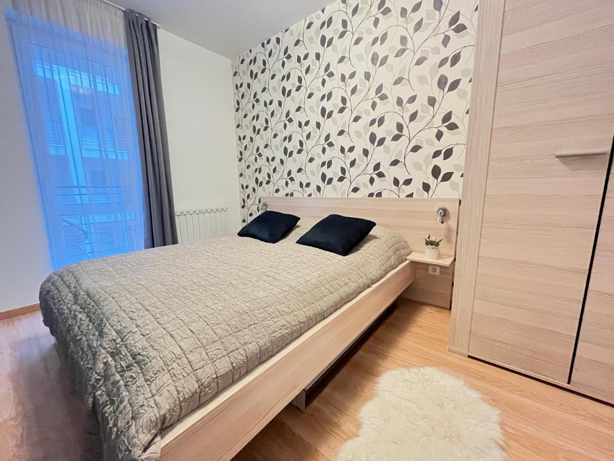 Corvin Pearl Deluxe Apartment Budapest Bagian luar foto